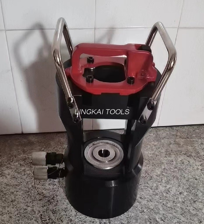 Hydraulisk pressemaskine med motoriseret pumpe til ACSR-ledersamling